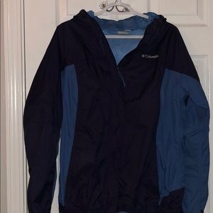 Columbia Women’s Rain Jacket w/ hood - Size Large